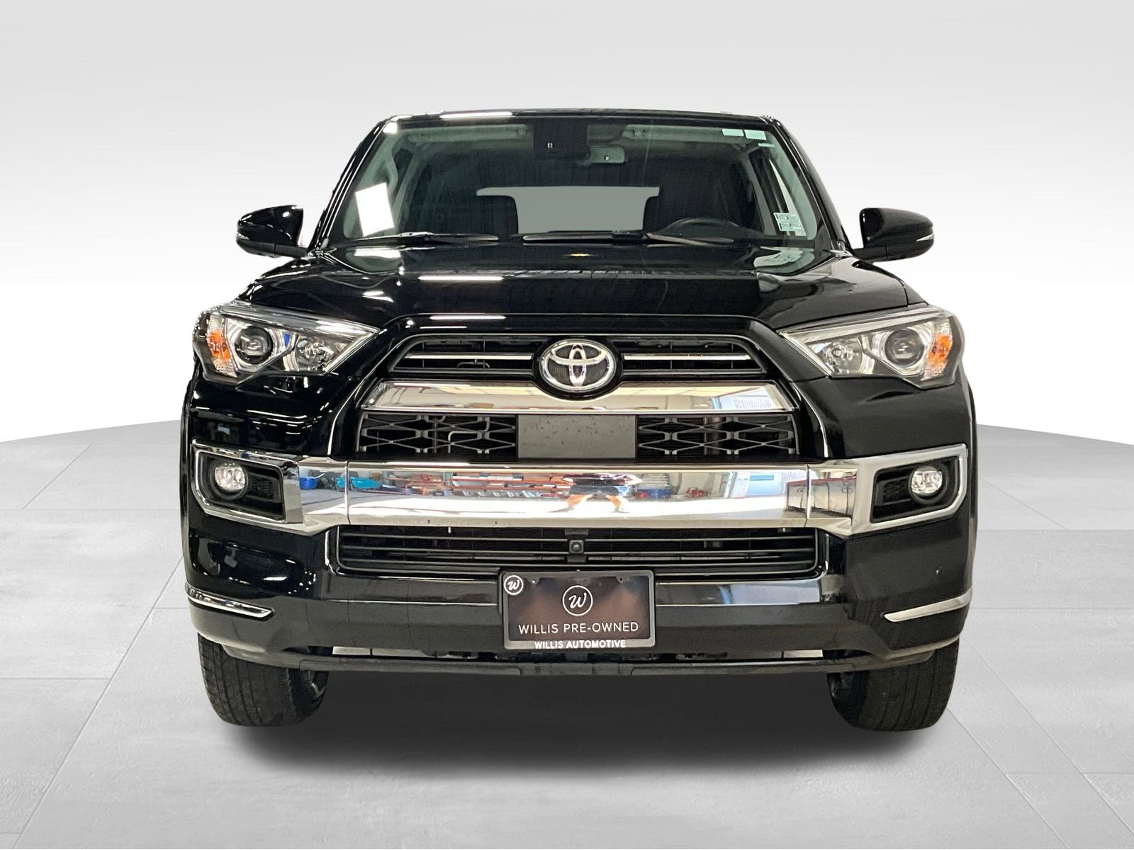 2023 Toyota 4Runner Limited photo 2