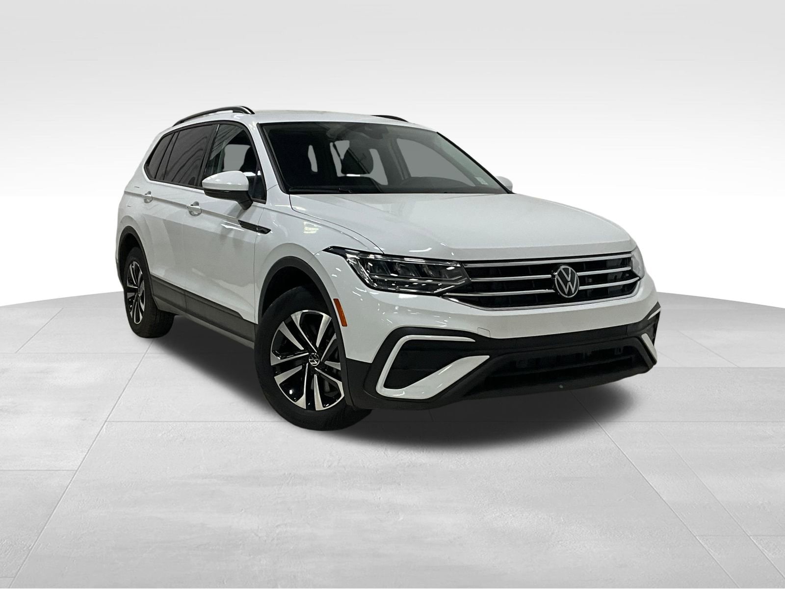 2024 Volkswagen Tiguan 2.0T S's photo