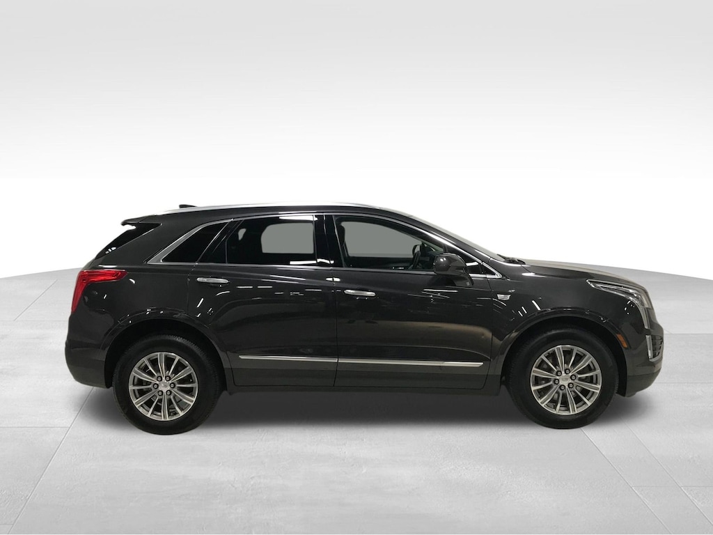 Used 2017 CADILLAC XT5 Luxury AWD SUV
