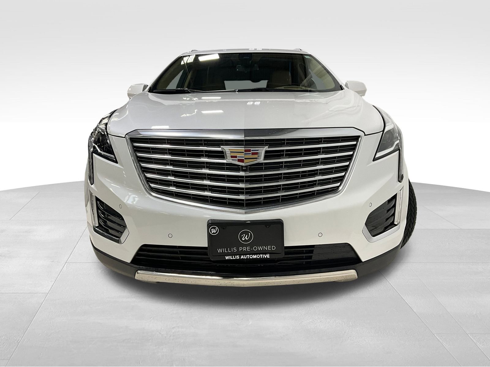 2019 Cadillac XT5 Platinum photo 2