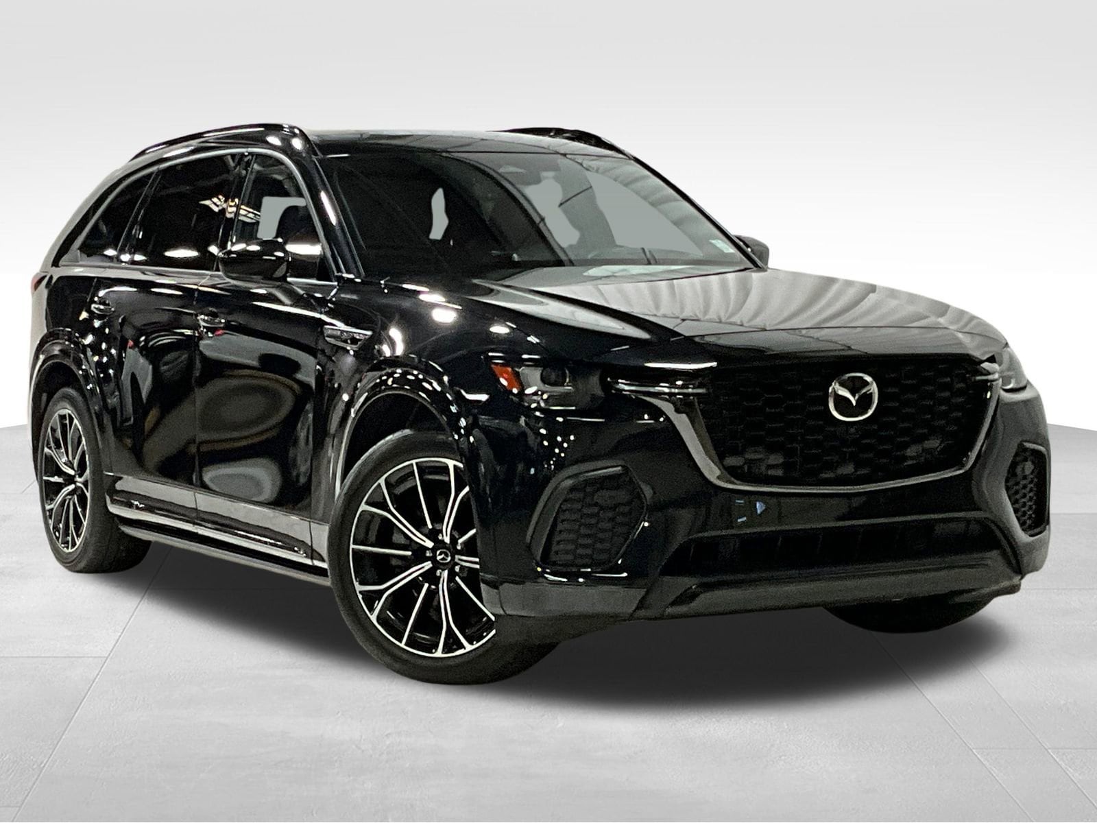 2025 Mazda CX-70 Premium Package's photo