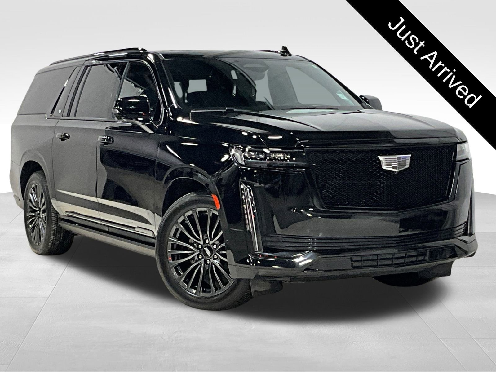 2022 Cadillac Escalade ESV Sport Platinum's photo