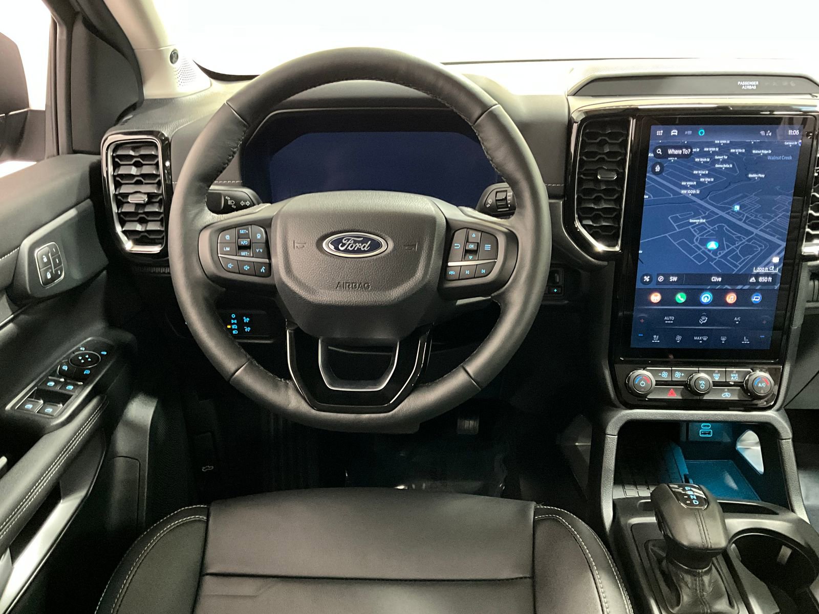2024 Ford Ranger Lariat photo 2