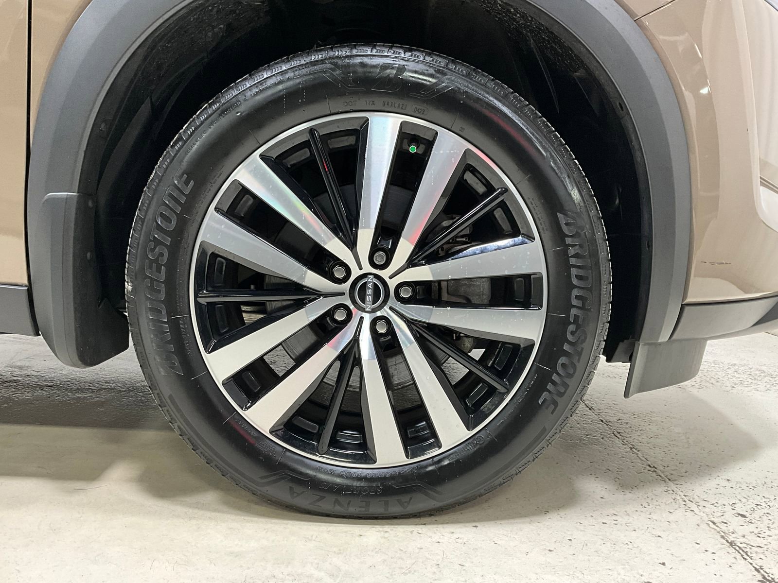 2023 Nissan Pathfinder Platinum - Photo 12