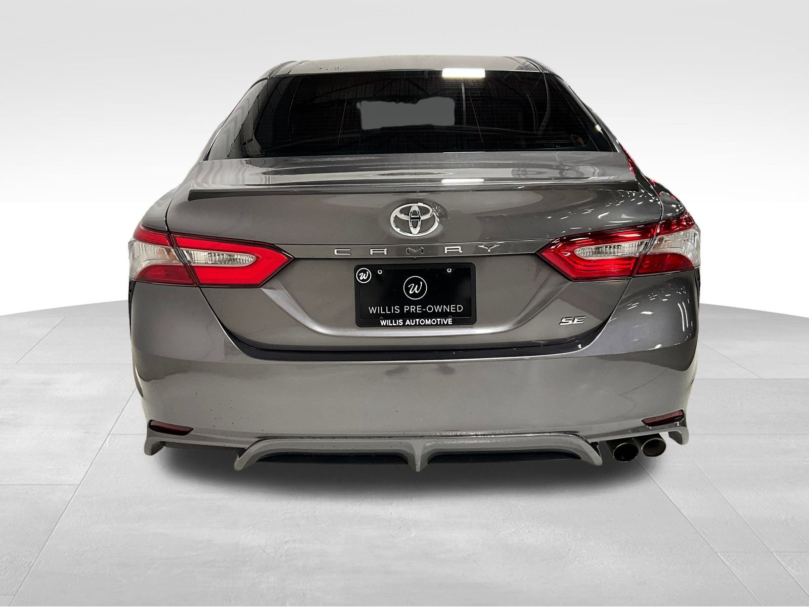 2018 Toyota Camry LE photo 3
