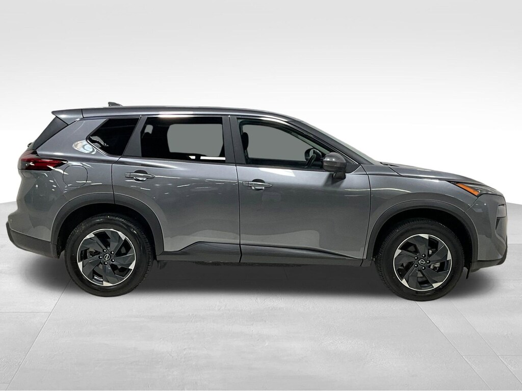 Used 2025 Nissan Rogue SV
