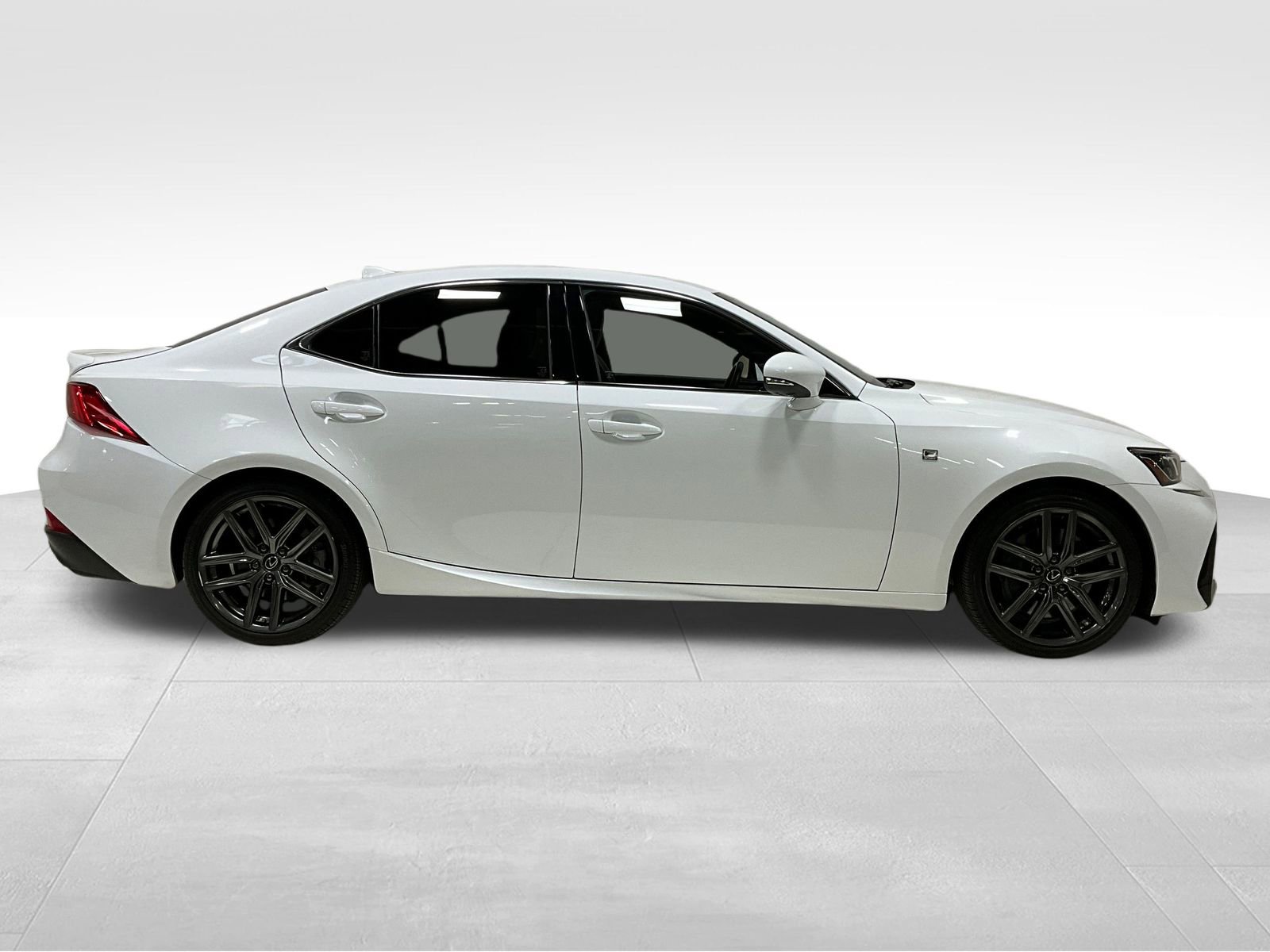 2019 Lexus IS 350 F SPORT AWD photo 3