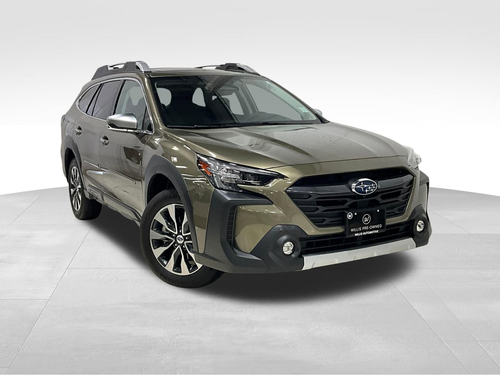 2023 Subaru Outback Touring XT's photo