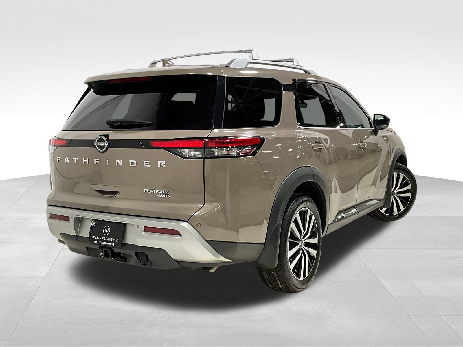 2023 Nissan Pathfinder Platinum - Photo 5