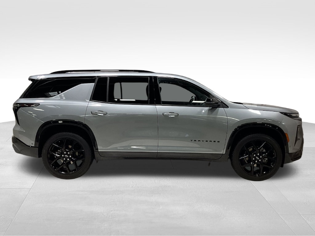 Used 2024 Chevrolet Traverse RS SUV