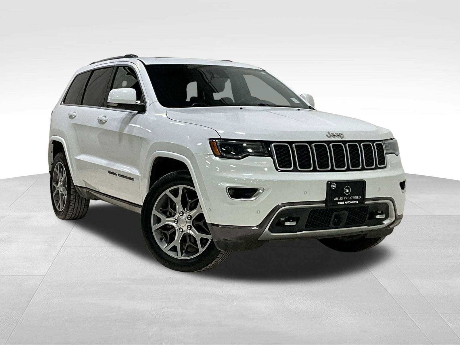 2018 Jeep Grand Cherokee Limited Sterling Edition's photo