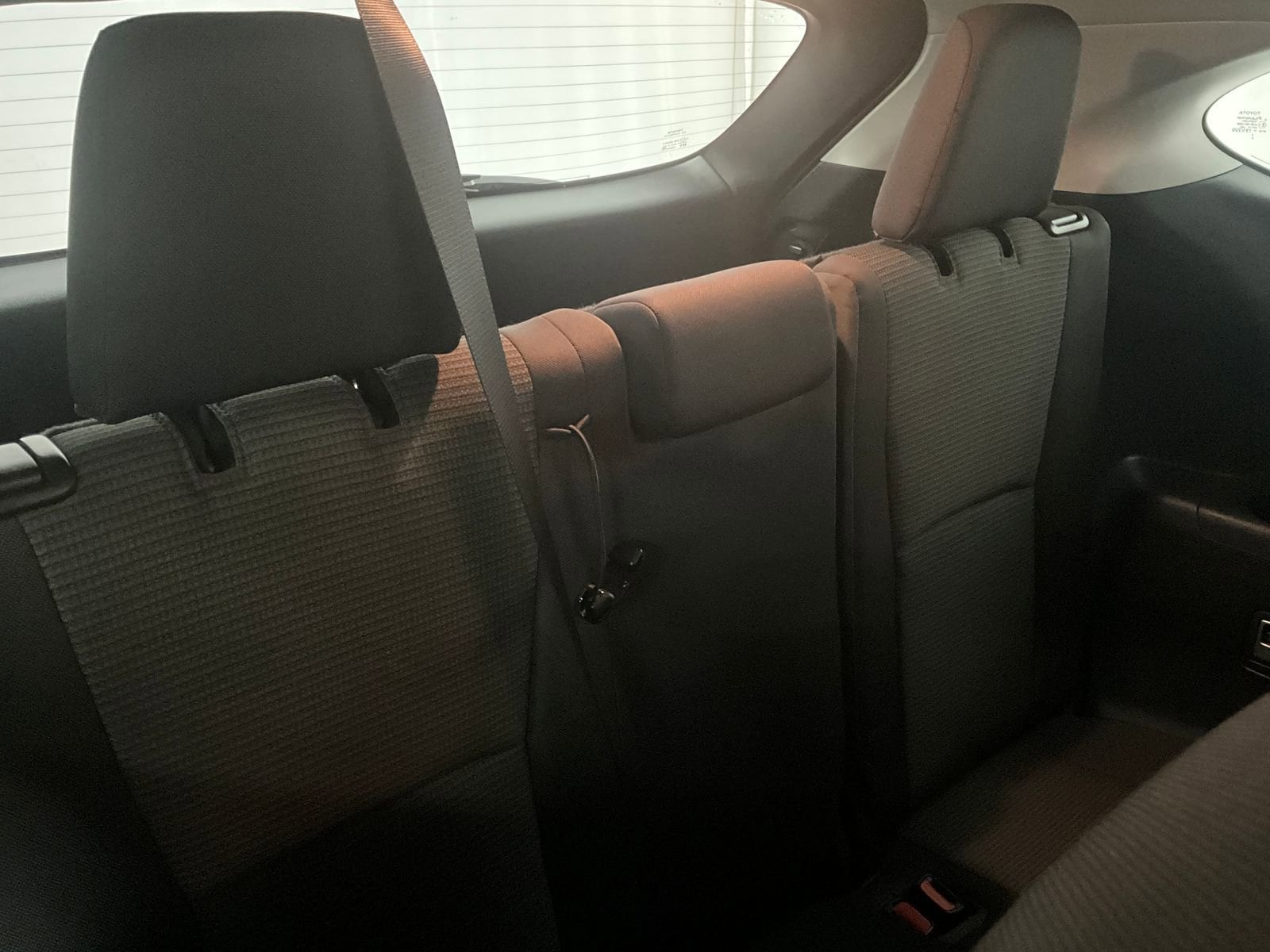 2023 Toyota Highlander L - Photo 23