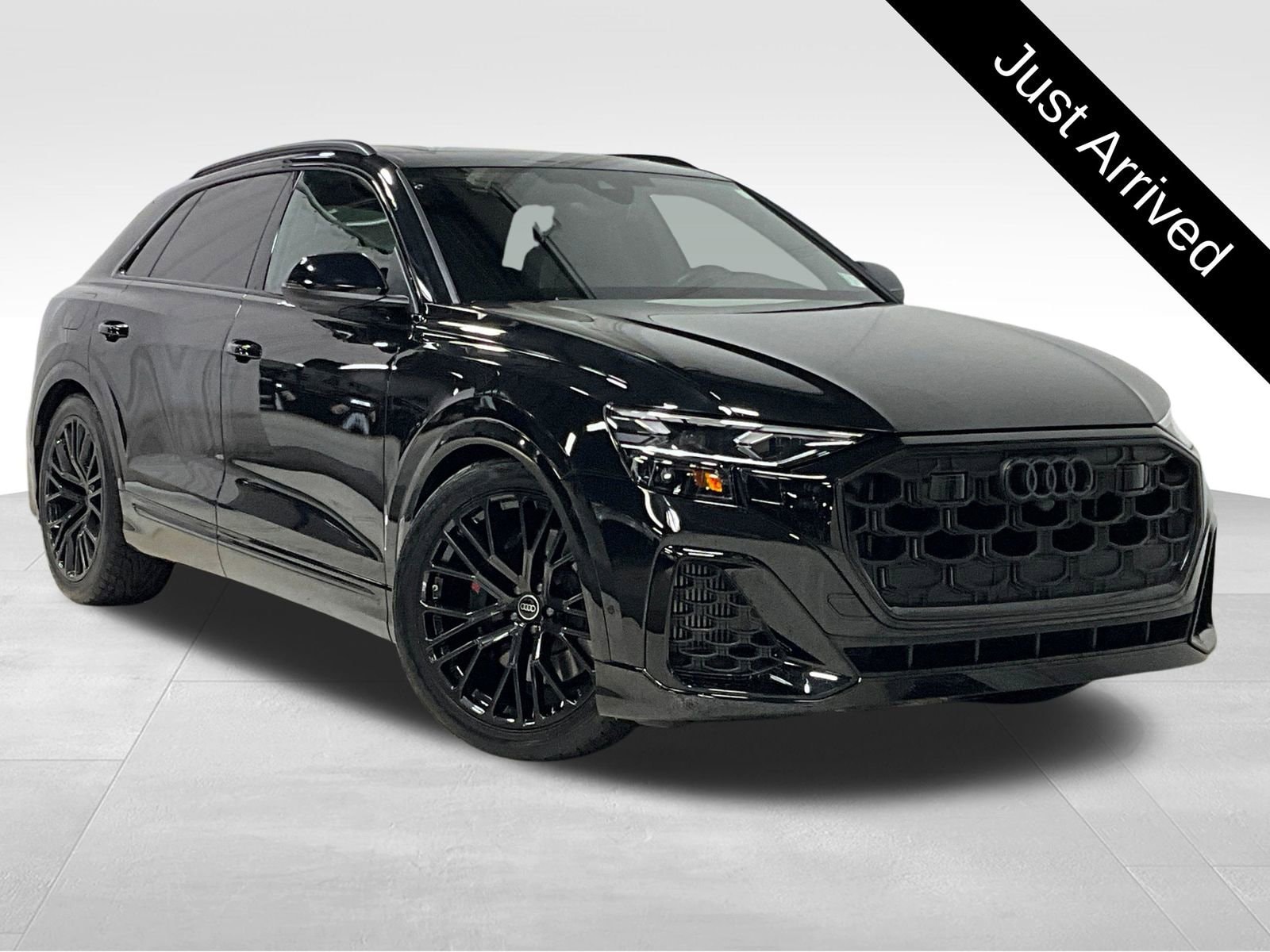 2024 Audi SQ8 Premium Plus's photo