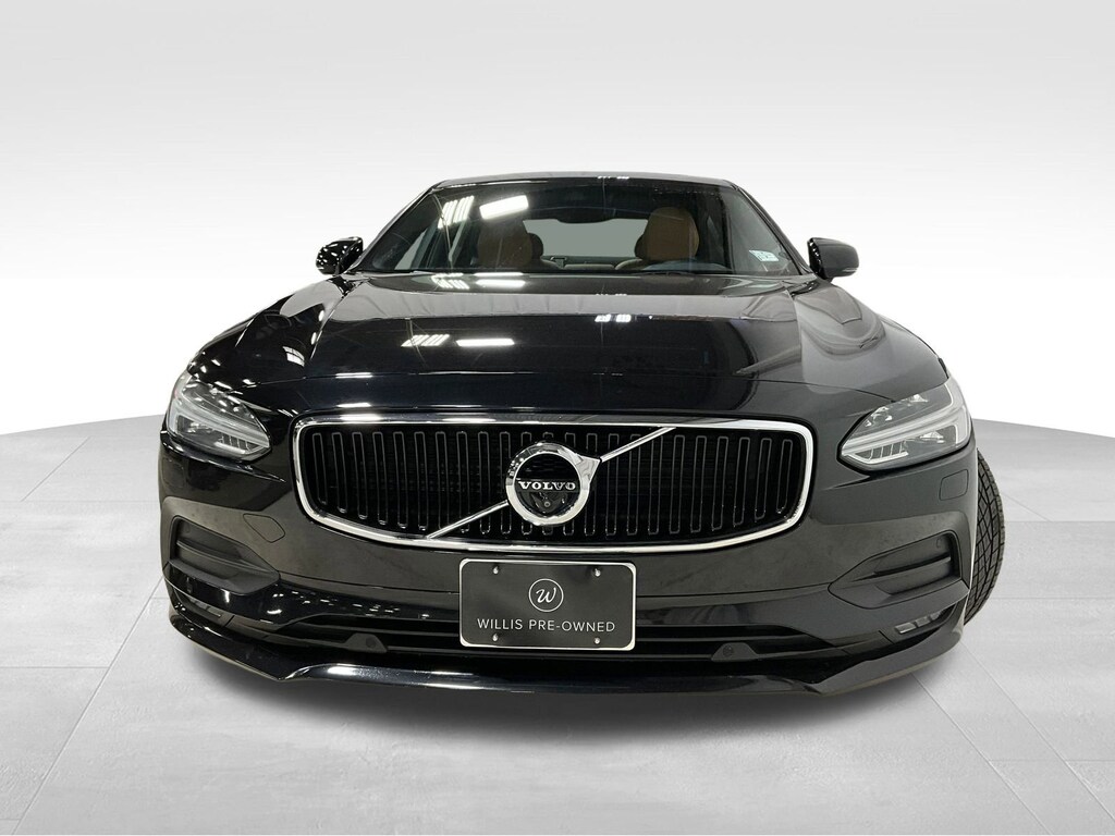 Used 2017 Volvo S90 Momentum