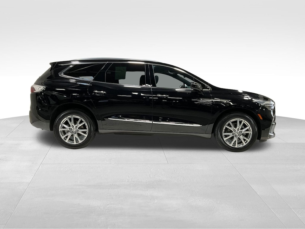Used 2024 Buick Enclave Essence SUV