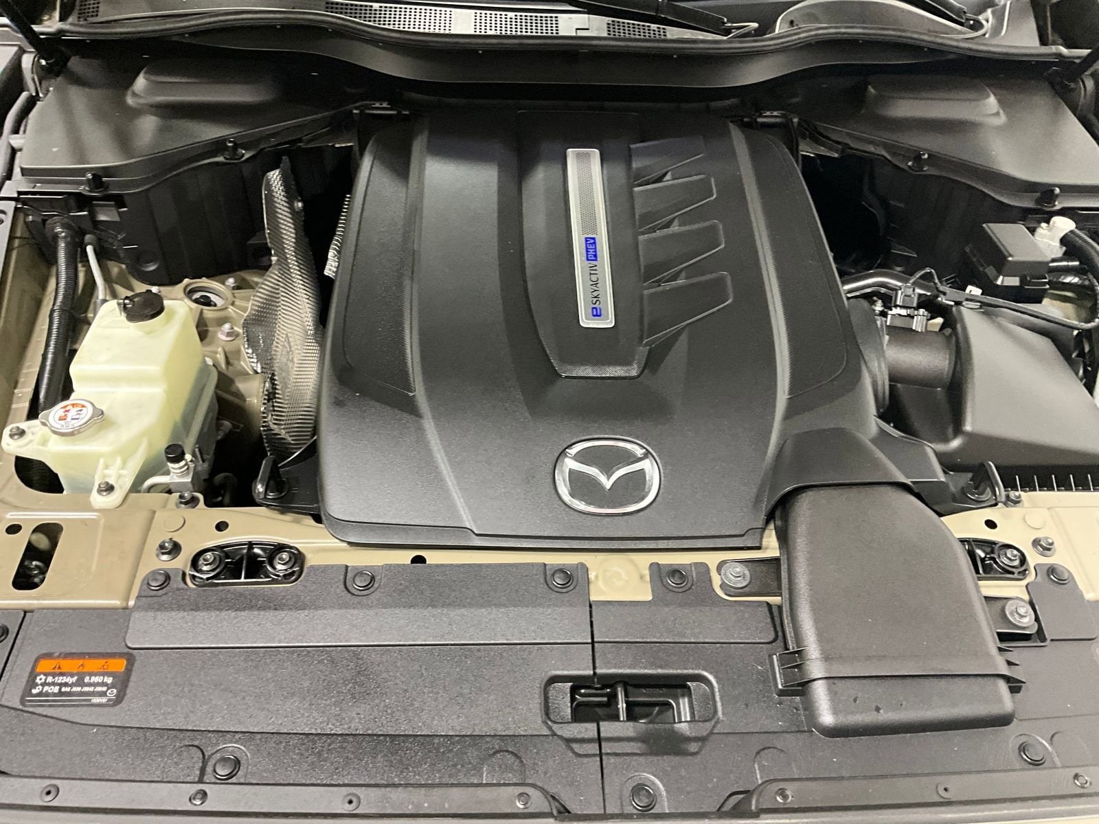 2025 Mazda CX-70 Premium Package - Photo 9