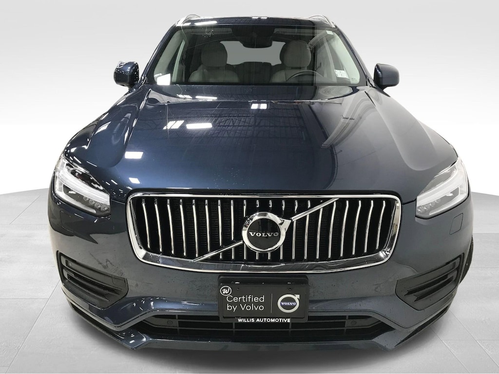 Used 2022 Volvo XC90 Momentum