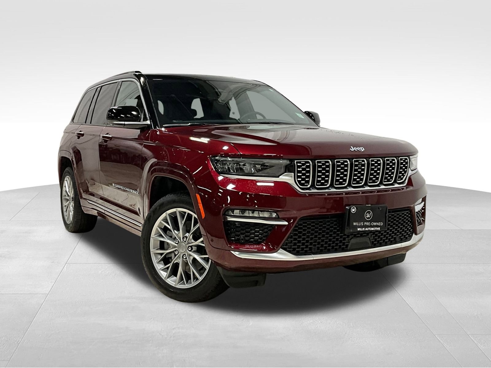 2025 Jeep Grand Cherokee Summit 4xe's photo