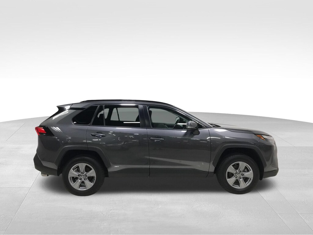 Used 2022 Toyota RAV4 Hybrid XLE