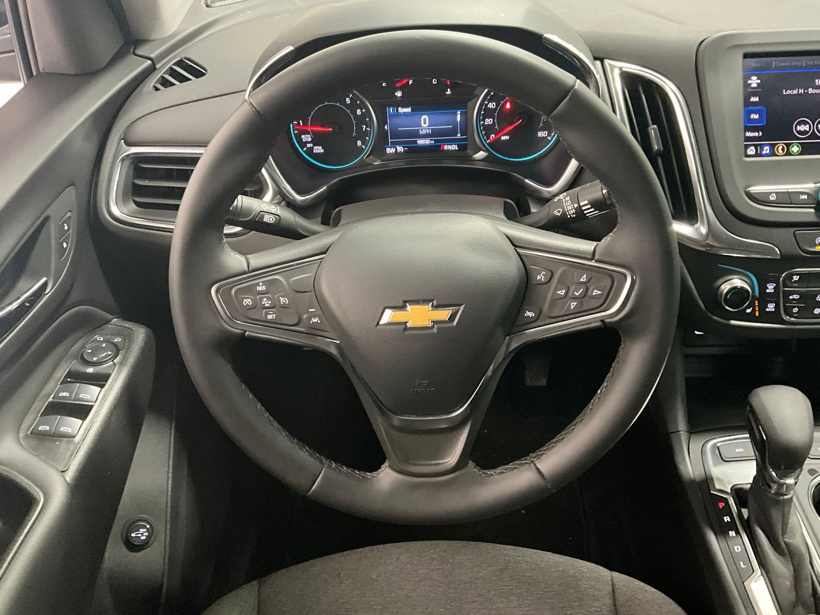 2024 Chevrolet Equinox LT photo 4