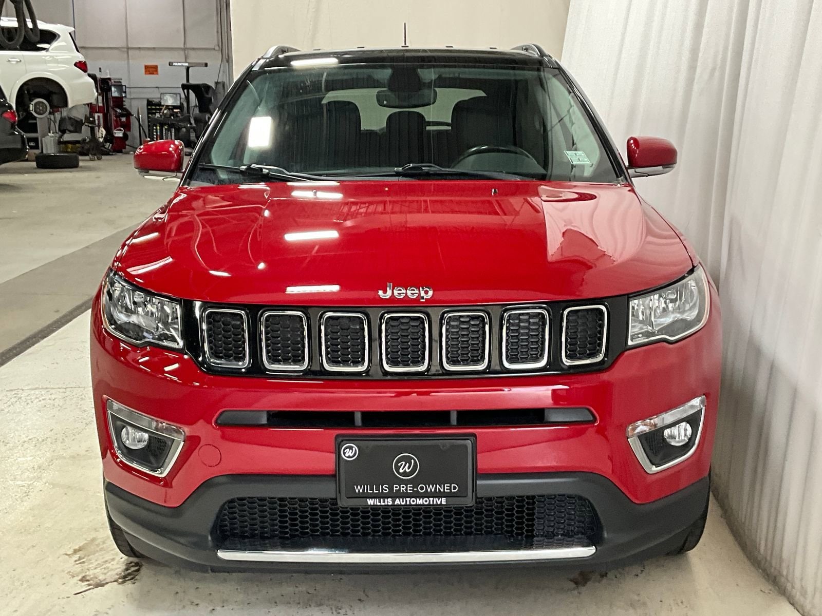 Used 2020 Jeep Compass Limited with VIN 3C4NJDCB3LT164129 for sale in Granger, IA