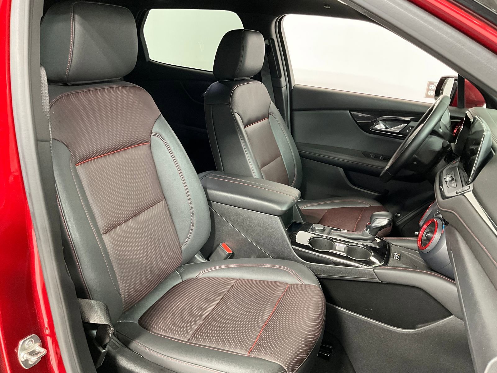 2023 Chevrolet Blazer RS photo 2