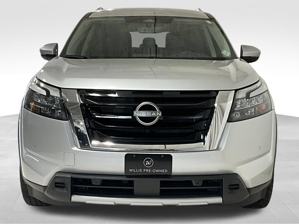 Used 2025 Nissan Pathfinder SL