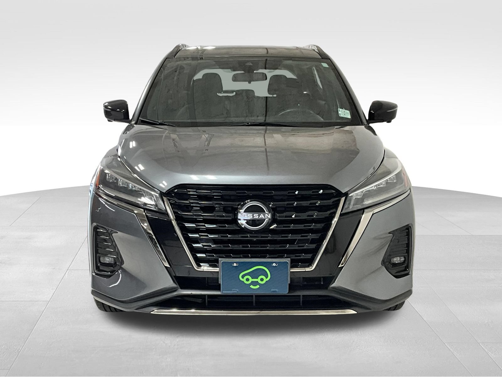 Used 2024 Nissan Kicks SR