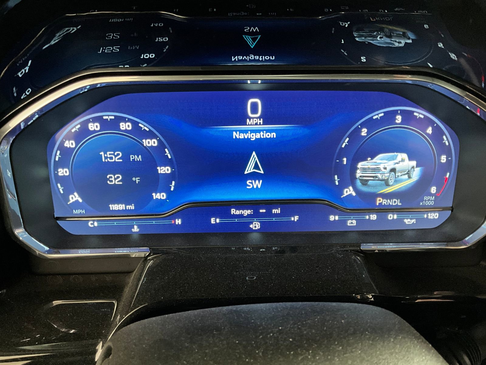 2025 Chevrolet Silverado 2500HD LTZ photo 3