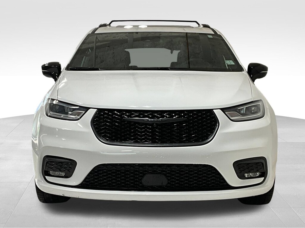 Used 2025 Chrysler Pacifica Limited