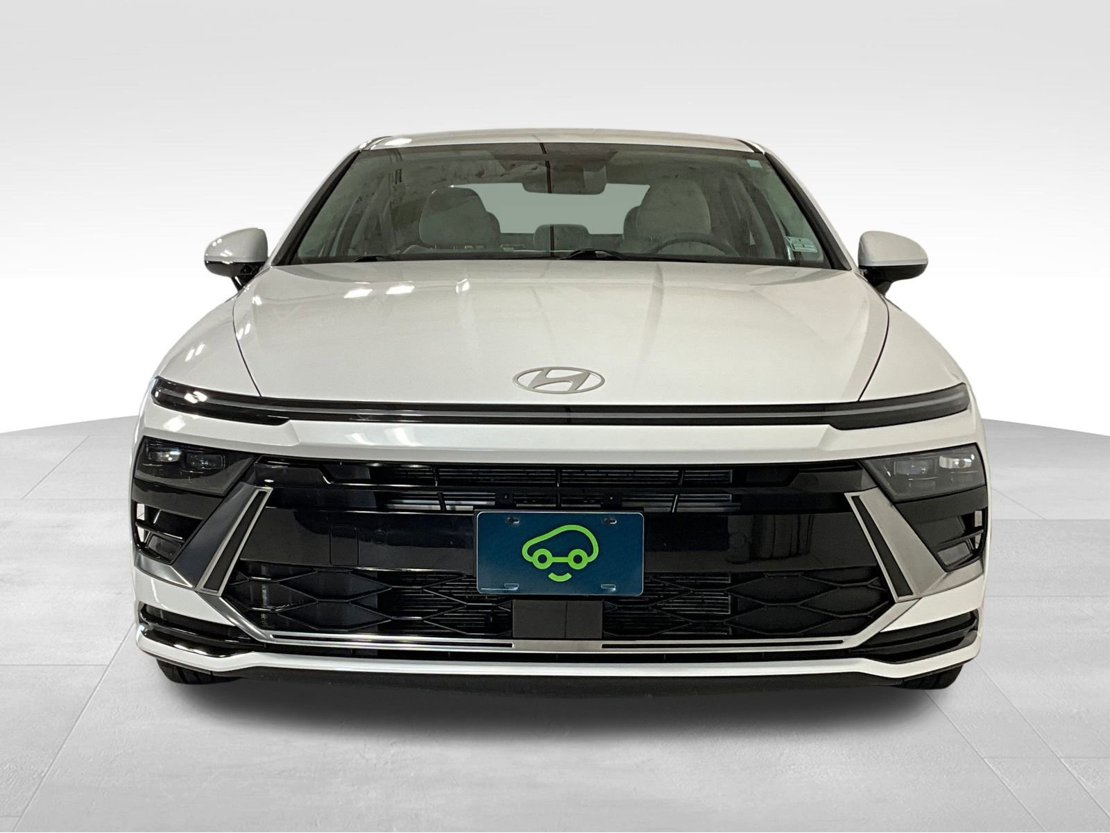 2024 Hyundai Sonata SEL photo 2