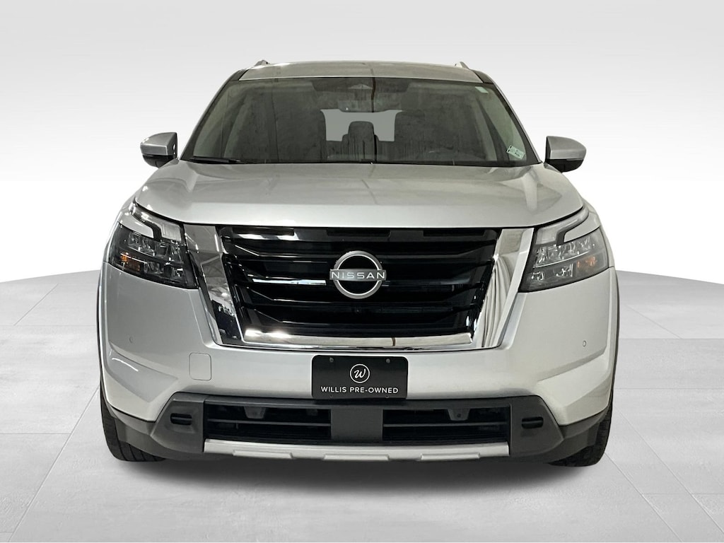 Used 2025 Nissan Pathfinder SL