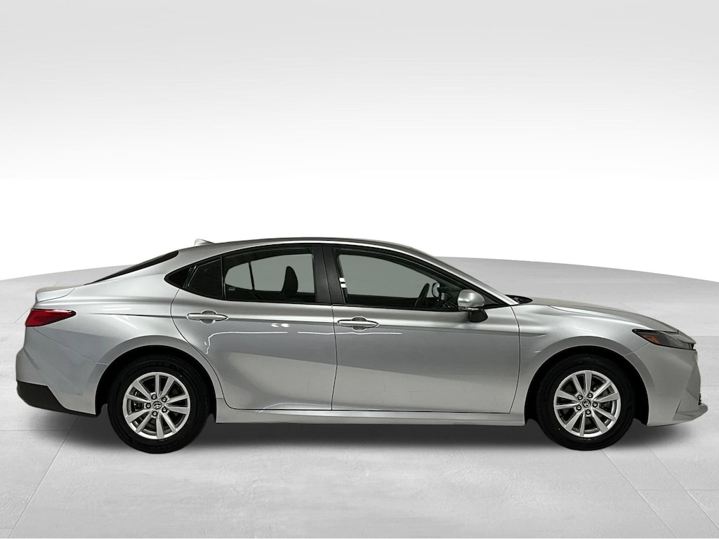 Used 2025 Toyota Camry LE