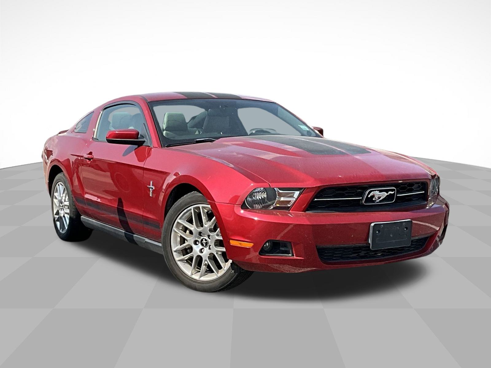 2012 Ford Mustang V6 Premium photo 3