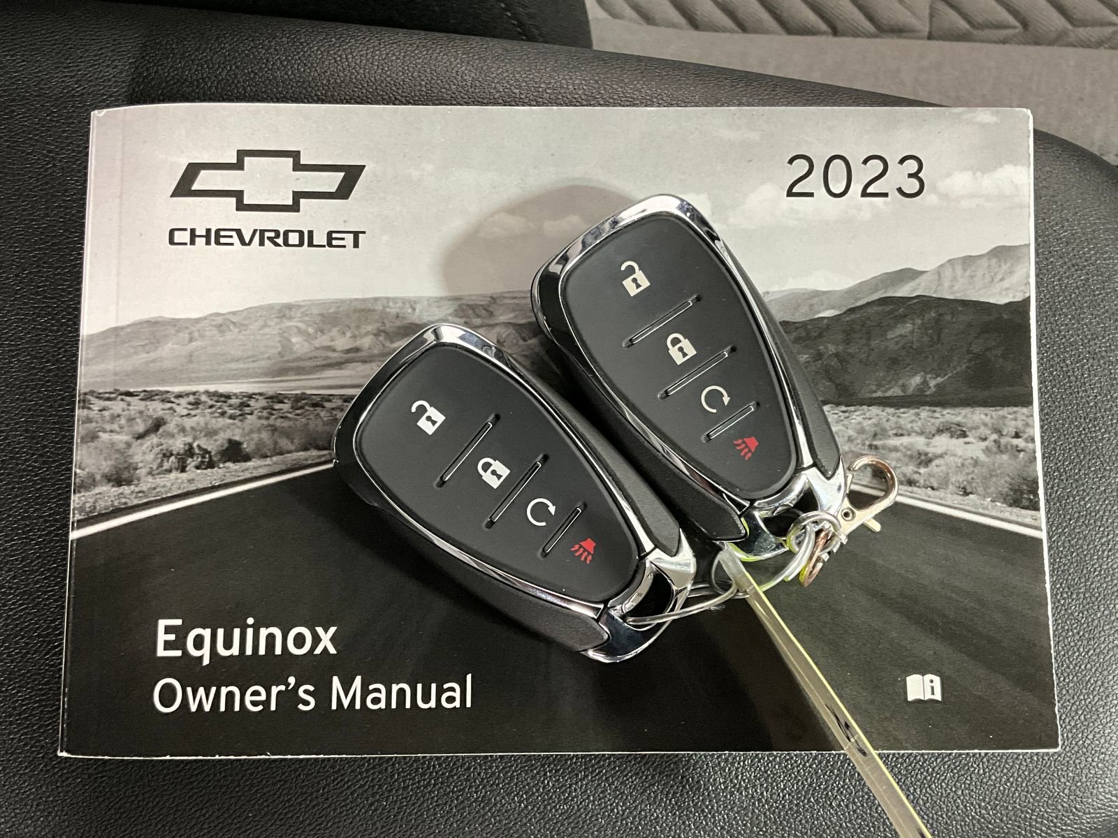 2023 Chevrolet Equinox LS - Photo 14