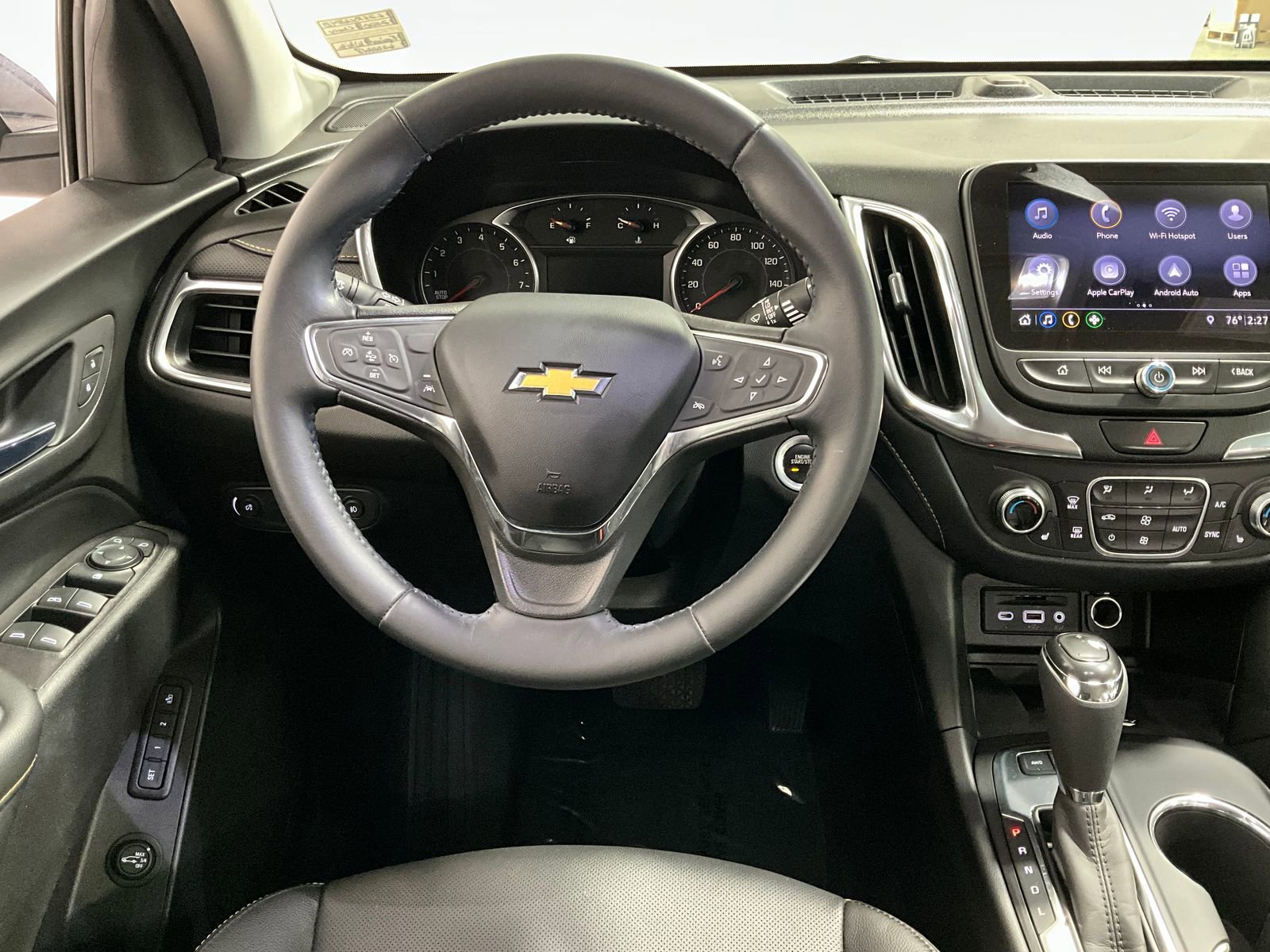 2020 Chevrolet Equinox Premier photo 2