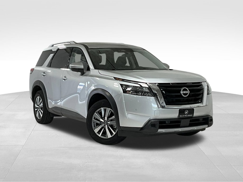 Used 2025 Nissan Pathfinder SL