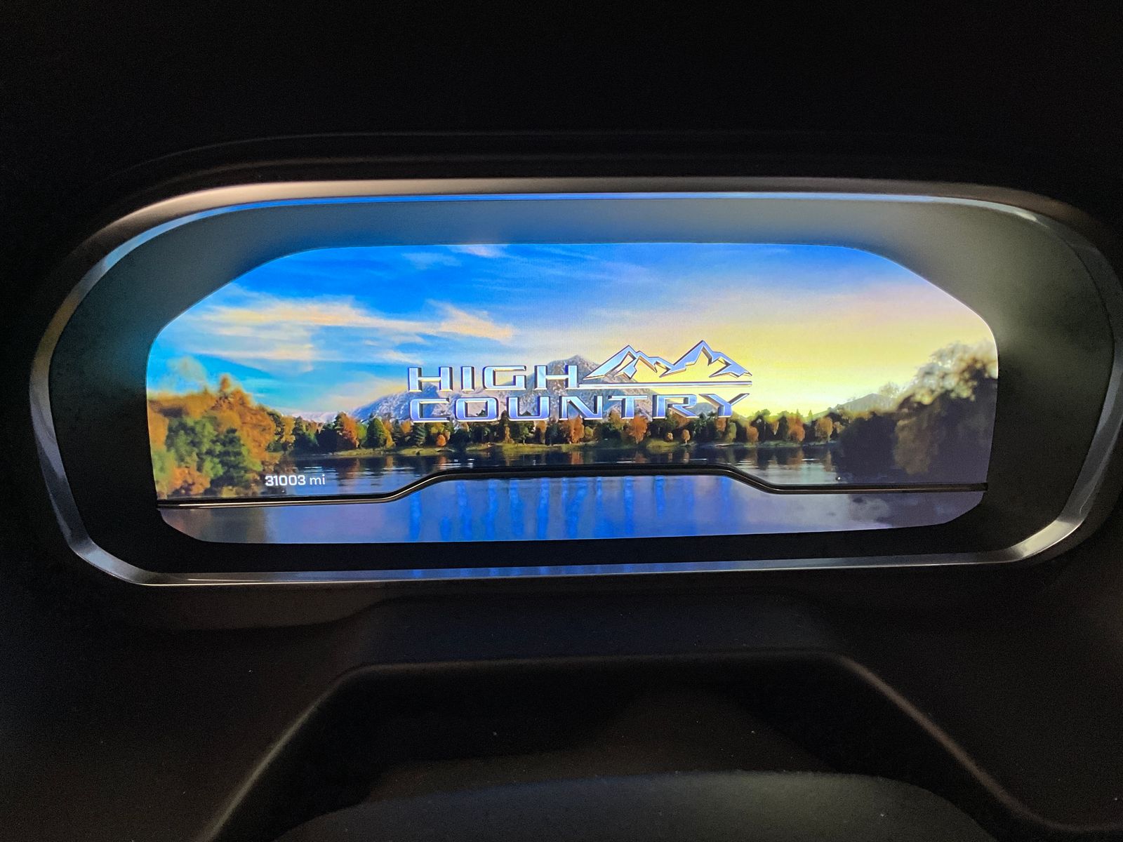 2023 Chevrolet Suburban High Country photo 4