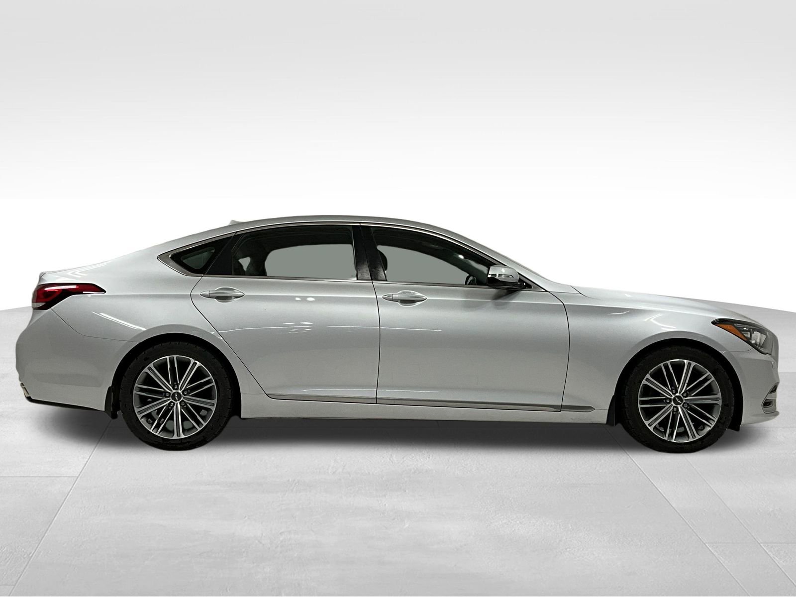 2019 Genesis G80 3.8 photo 3