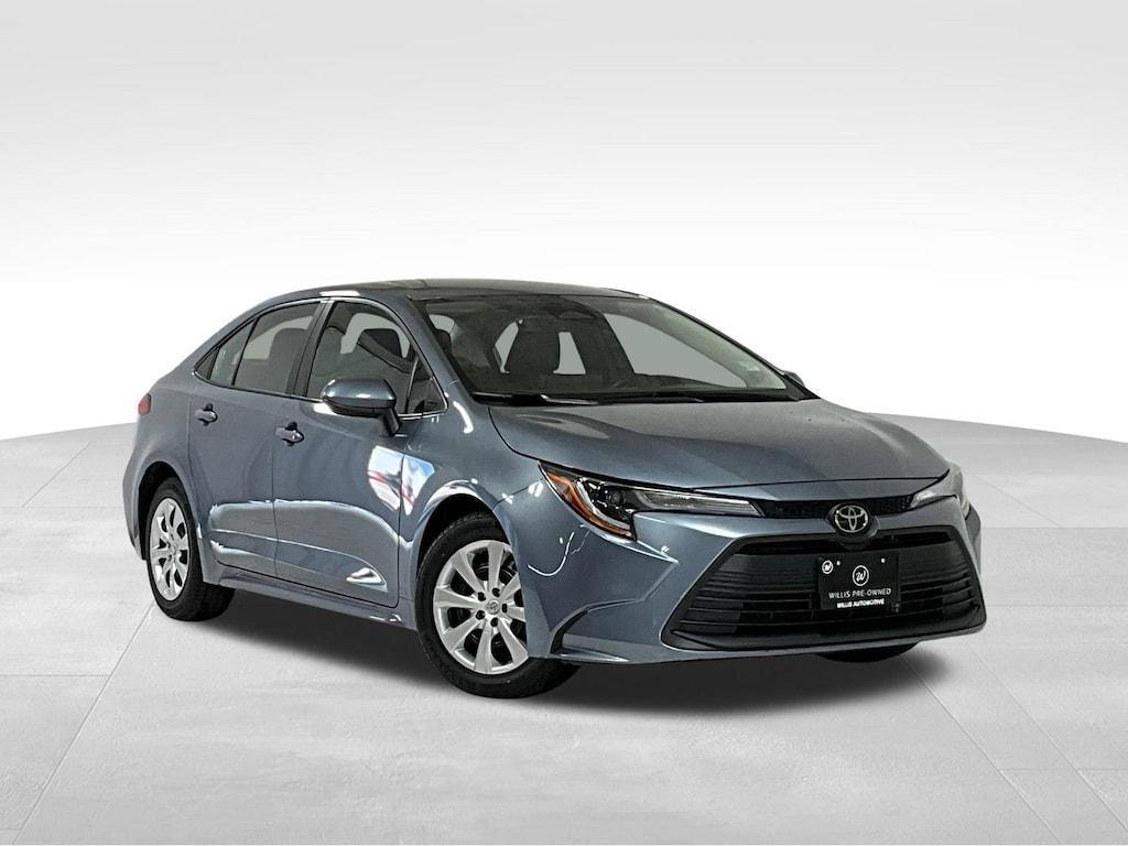 Used 2025 Toyota Corolla LE