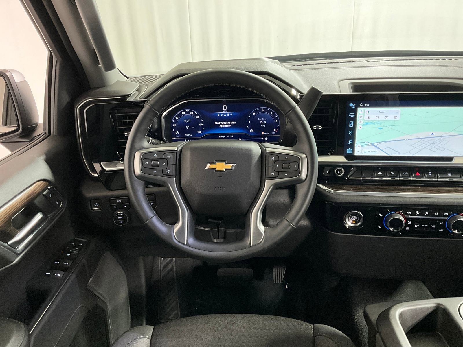 2024 Chevrolet Silverado 1500 LT photo 2
