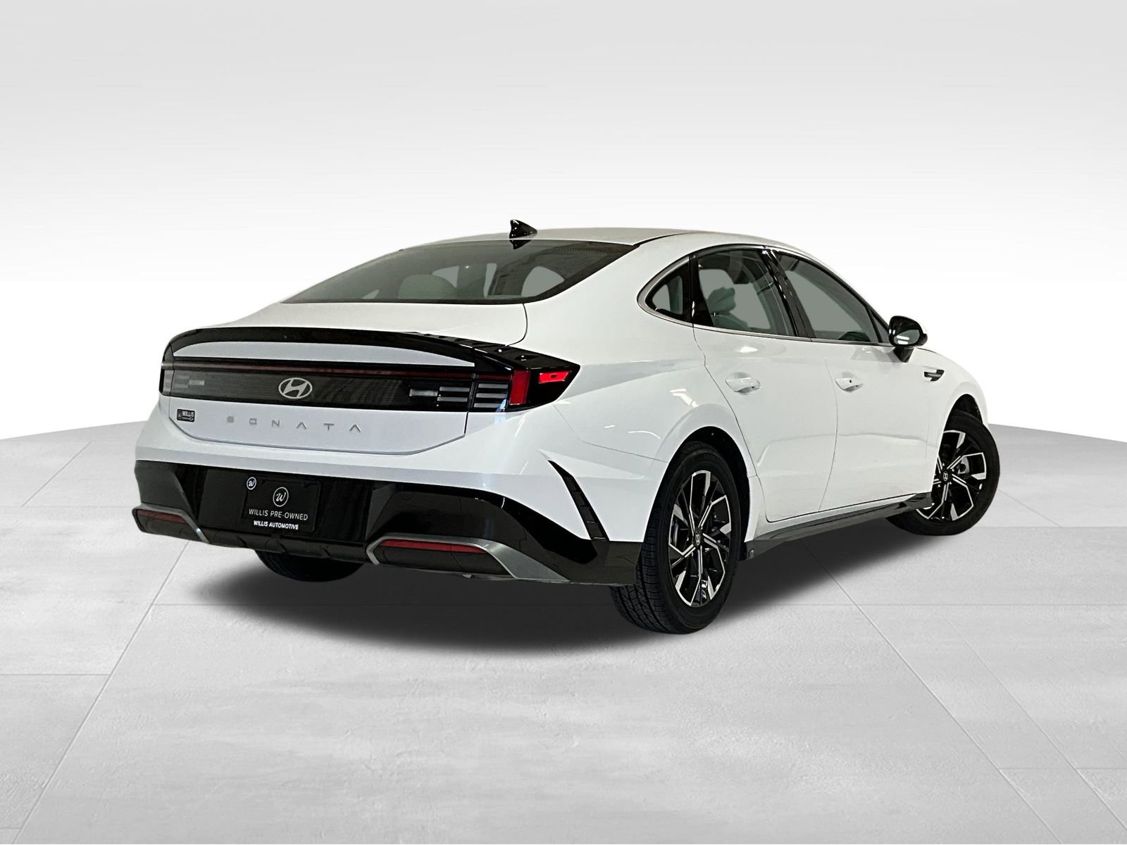 2024 Hyundai Sonata SEL photo 3