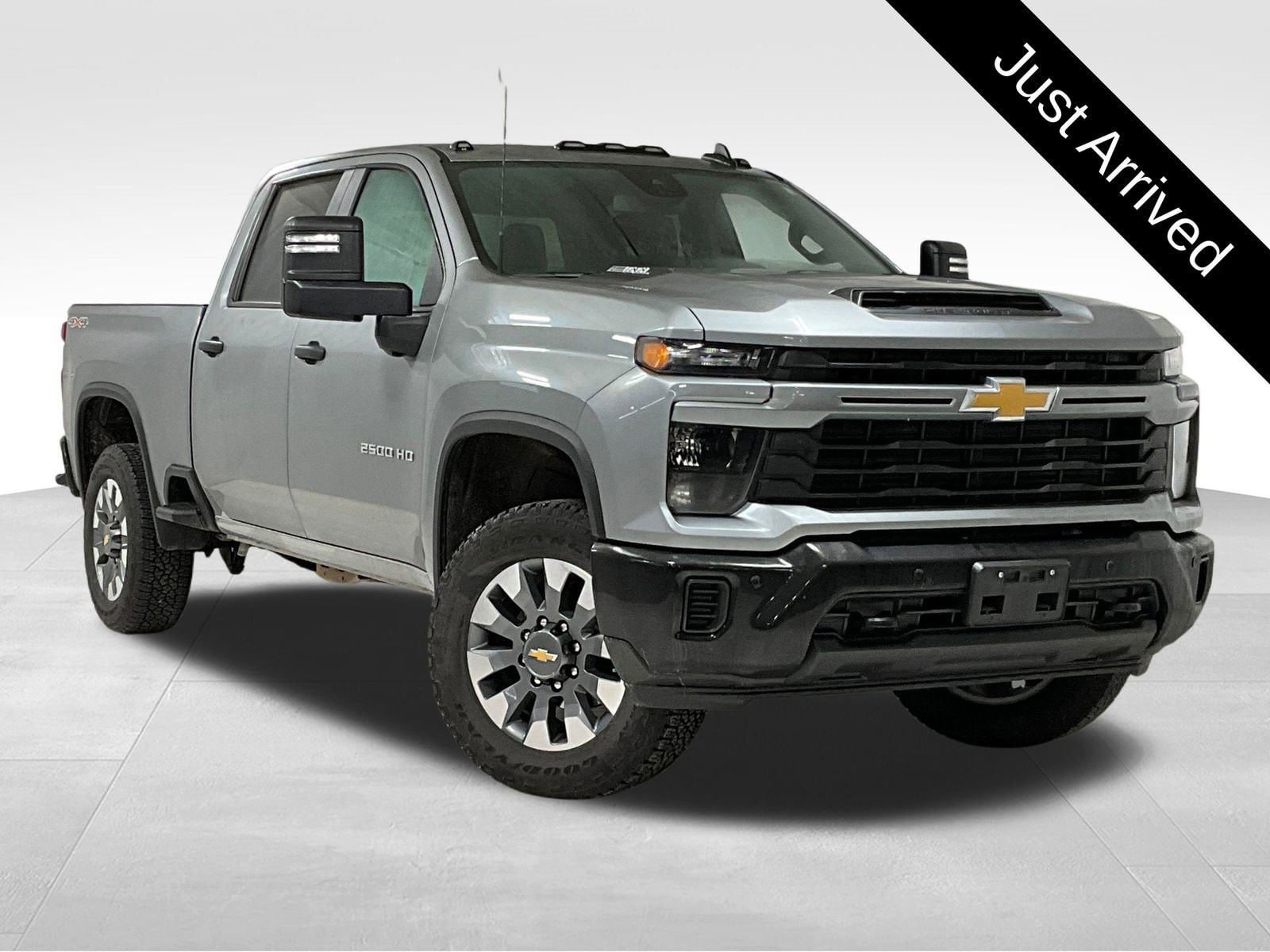 2025 Chevrolet Silverado 2500HD Custom's photo