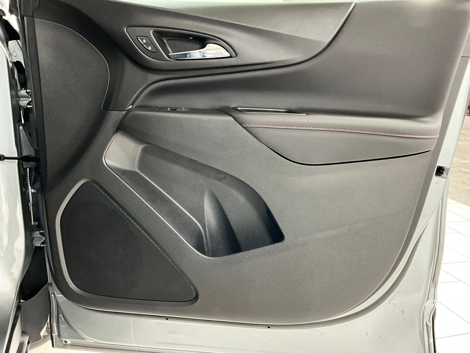 2024 Chevrolet Equinox RS - Photo 24