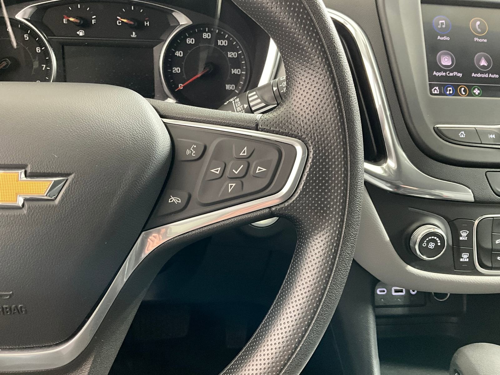 2023 Chevrolet Equinox LS - Photo 20