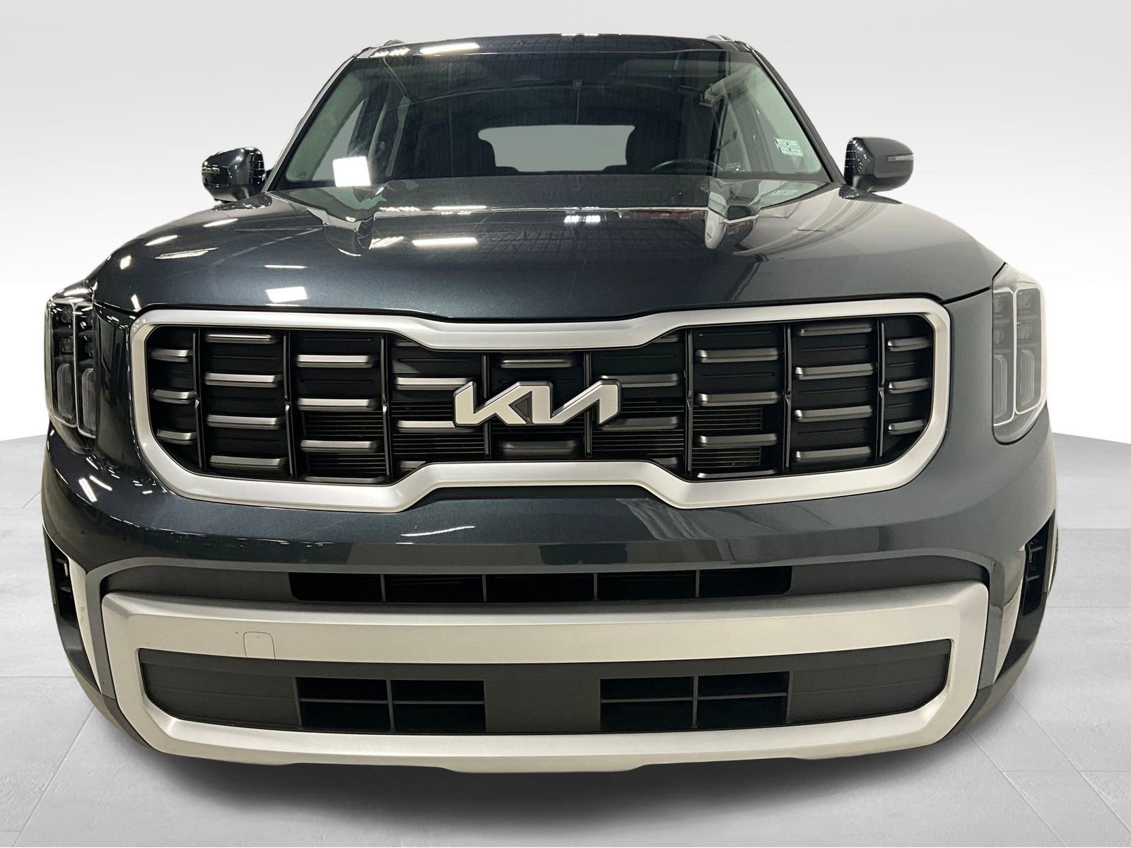 2024 Kia Telluride S photo 2