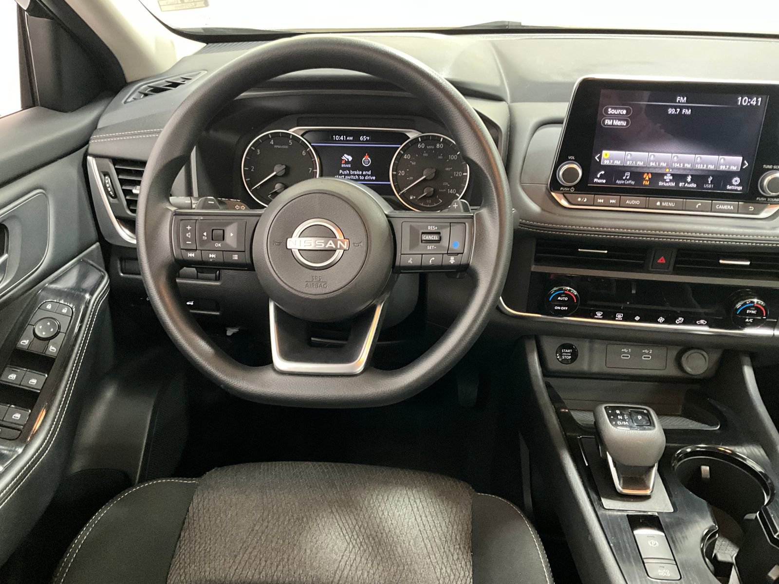 2024 Nissan Rogue SV photo 2