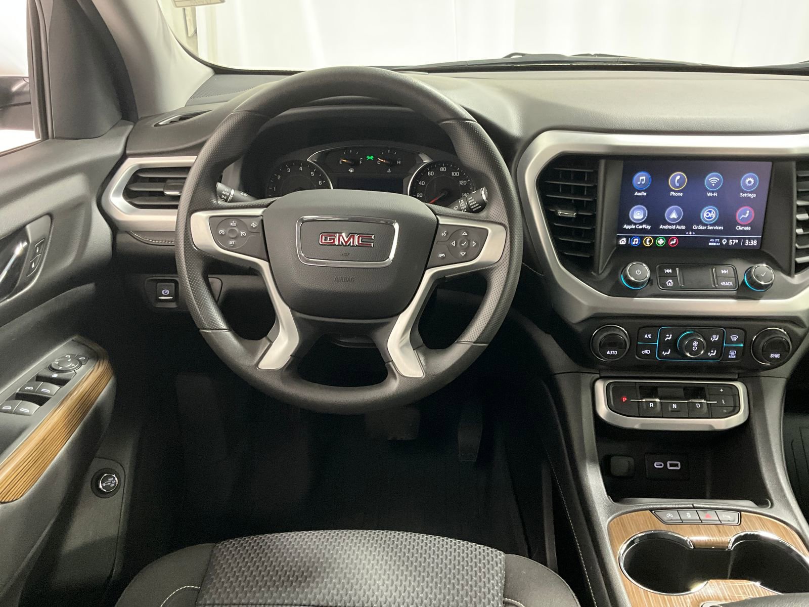 2023 Gmc Acadia SLE photo 4