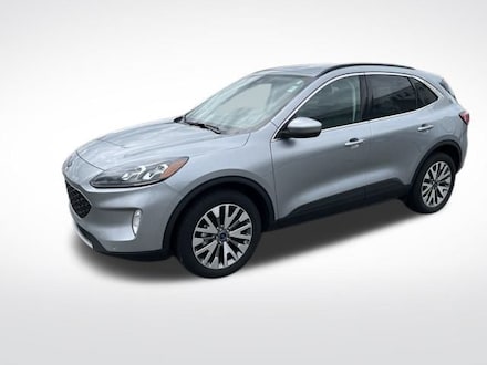 2022 Ford Escape Titanium SUV