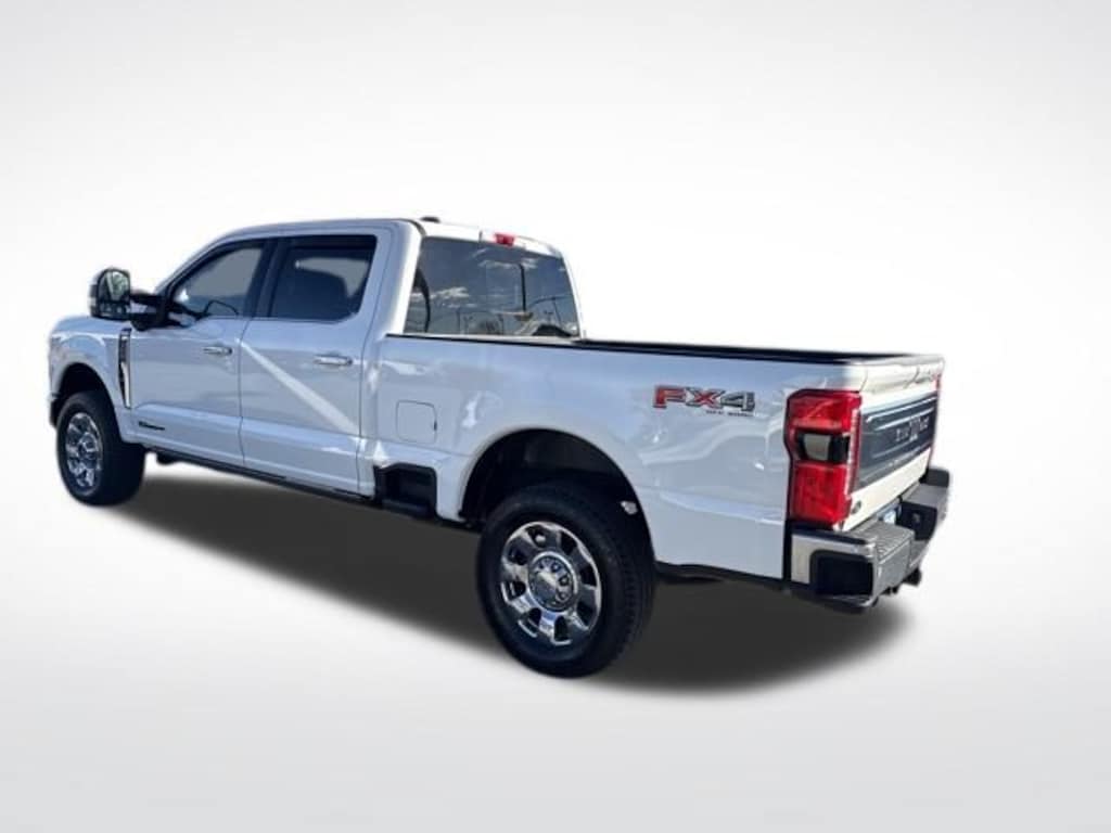 Used 2025 Ford F-250 Truck Crew Cab
